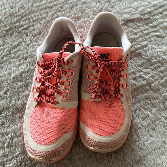 Nike Sneakers - Picture 2 of 4